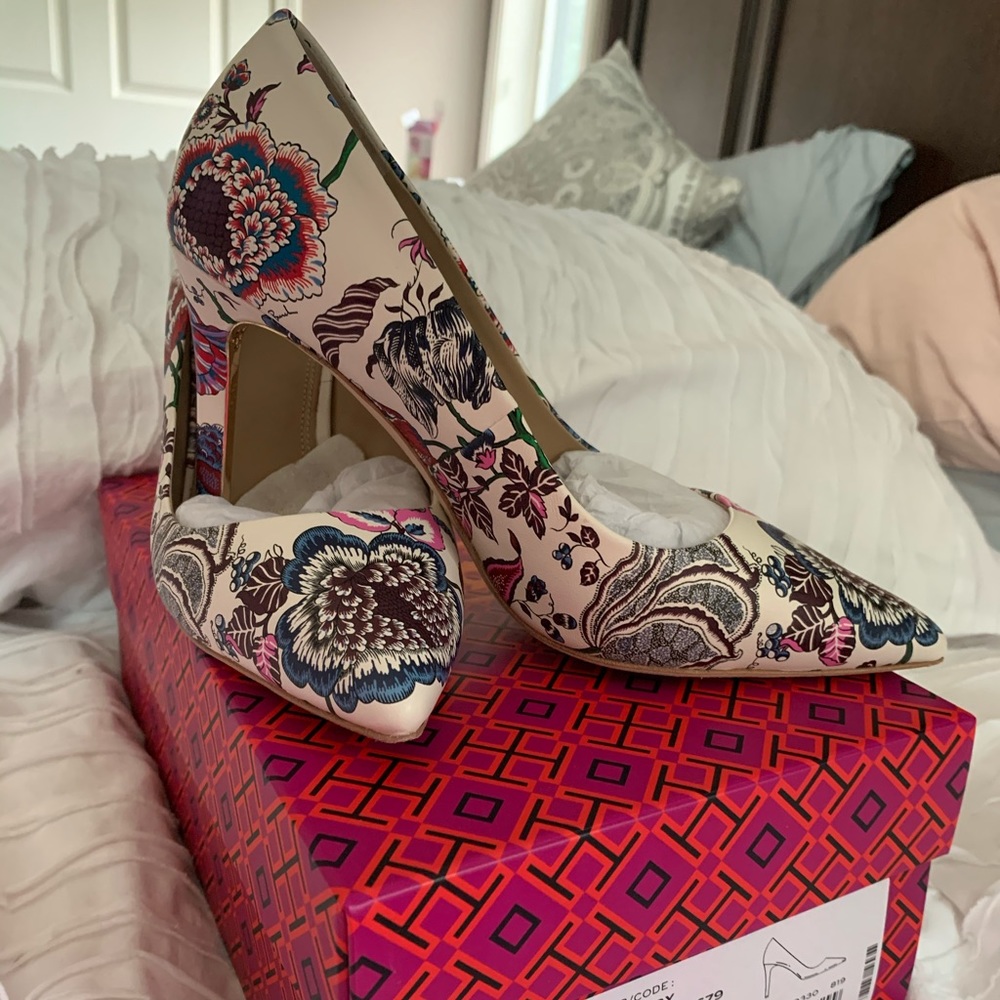 Tory Burch Elana Pump